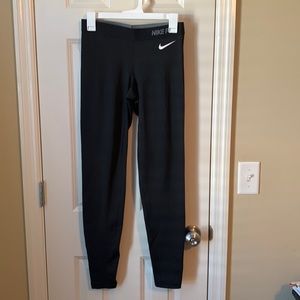Women Nike Pro workout pant size M